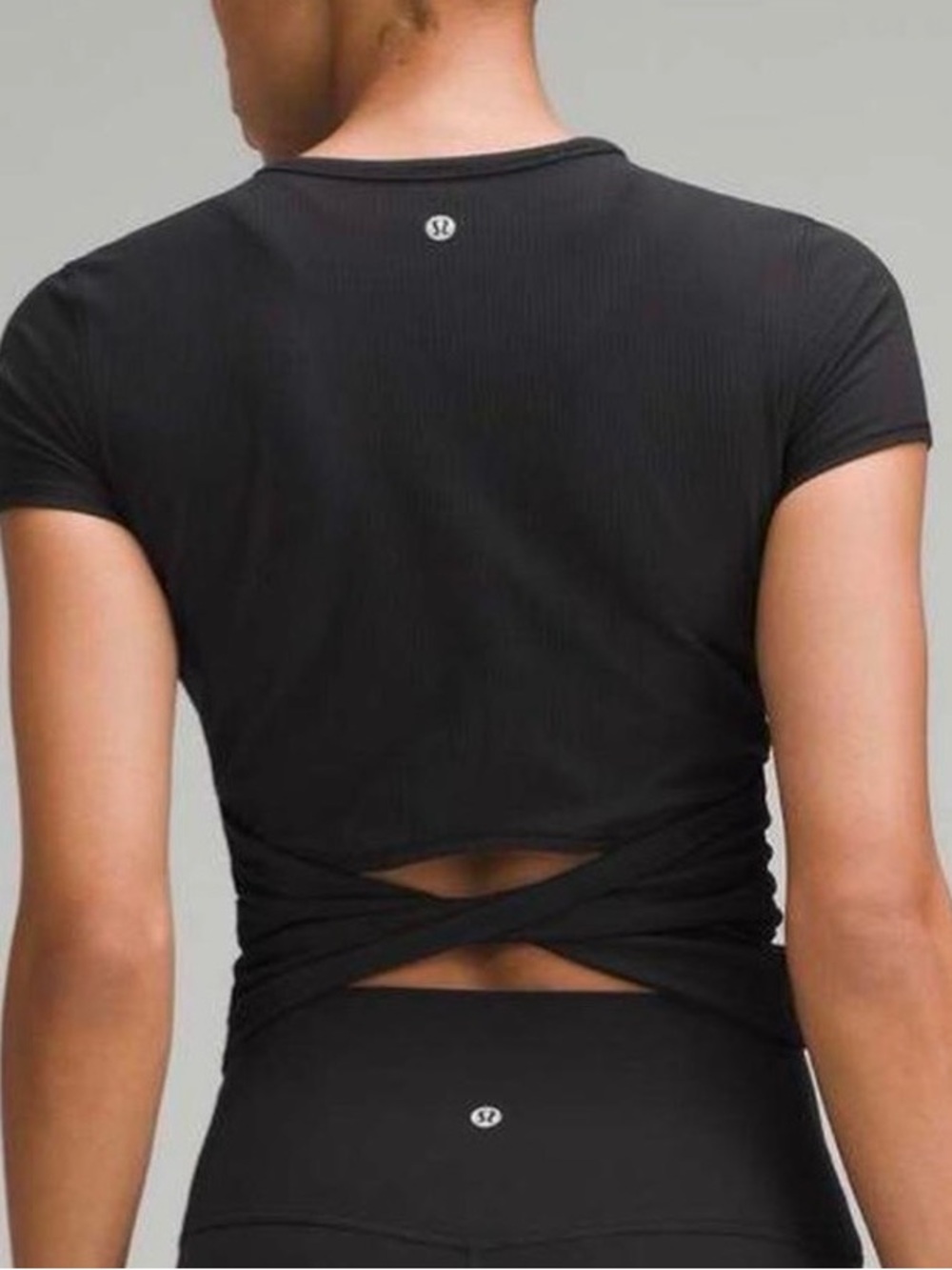Lululemon All it back twist short sleeve